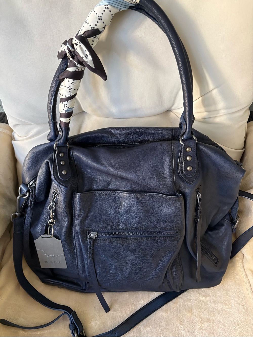 We The Free Emerson Tote in Dark Rinse- Navy Blue! 🔥free people